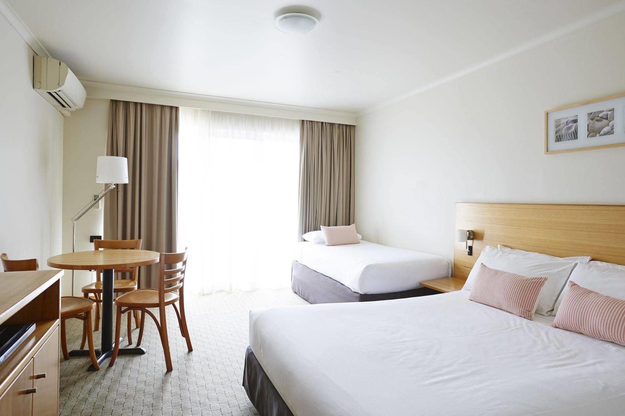 Bay Beach Motel Teluk Byron Bagian luar foto